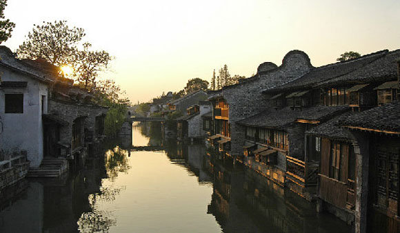 专家：大城市周边是培育特色小镇的最易成功地