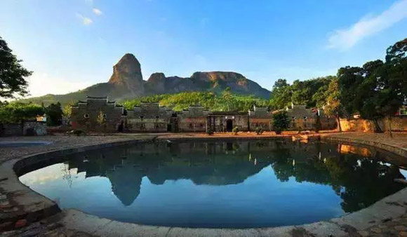 江西省特色小镇建设思考：特色小镇勿忘特色发展