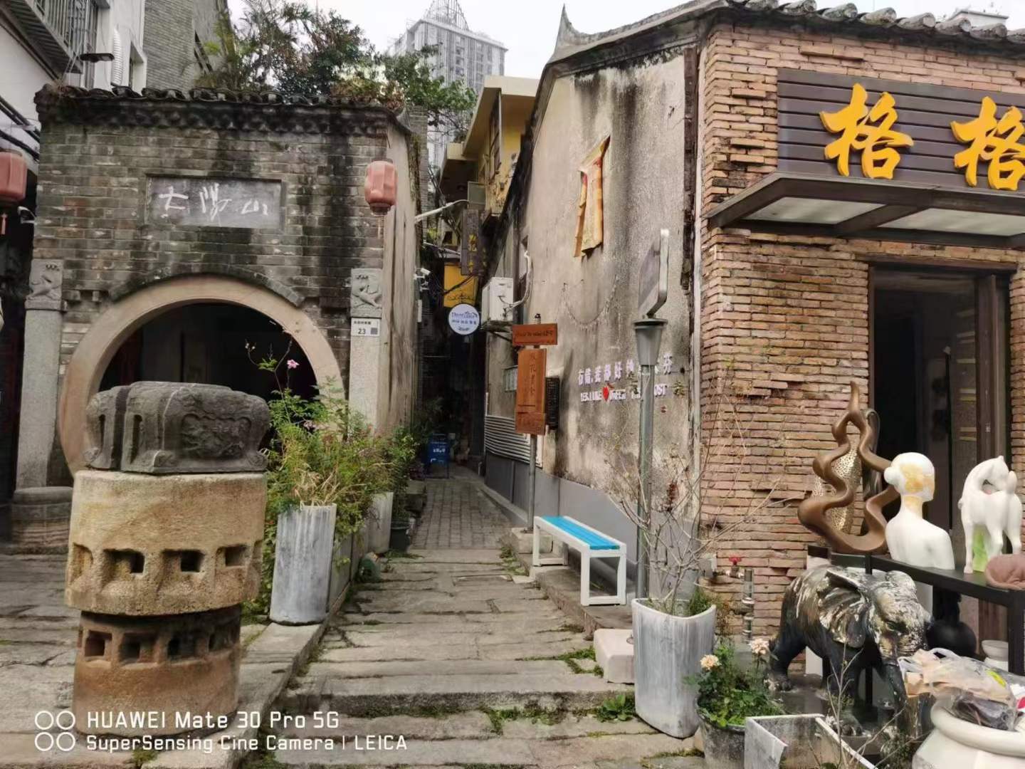 空置率又降了！全国近五成商场出租率超95%……