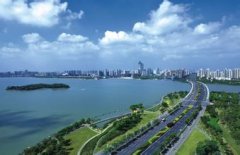 产业地产商：转型的首选路径就是跨界