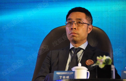 万科集团高级副总裁 丁长峰 万科集团高级副总裁 丁长峰