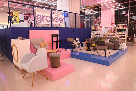 快闪跨界集合店闪殿