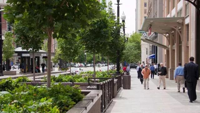 10个经典商业街景观设计案例