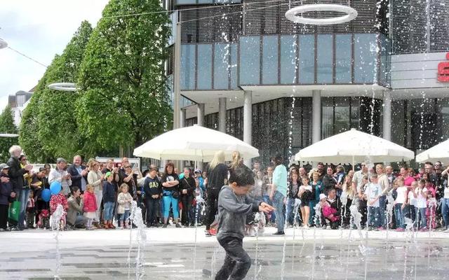 10个经典商业街景观设计案例