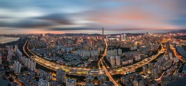 夜间经济≠夜市，如何激活城市娱乐休闲？