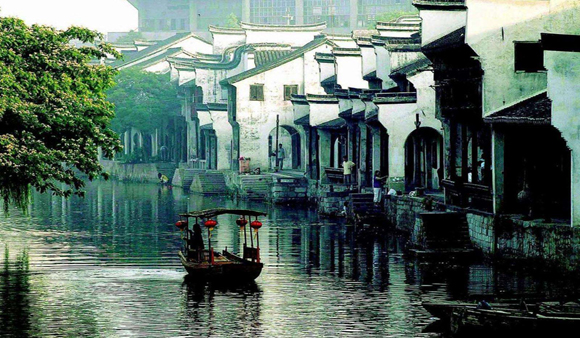 特色小镇案例：新兴产业集聚发展的新引擎