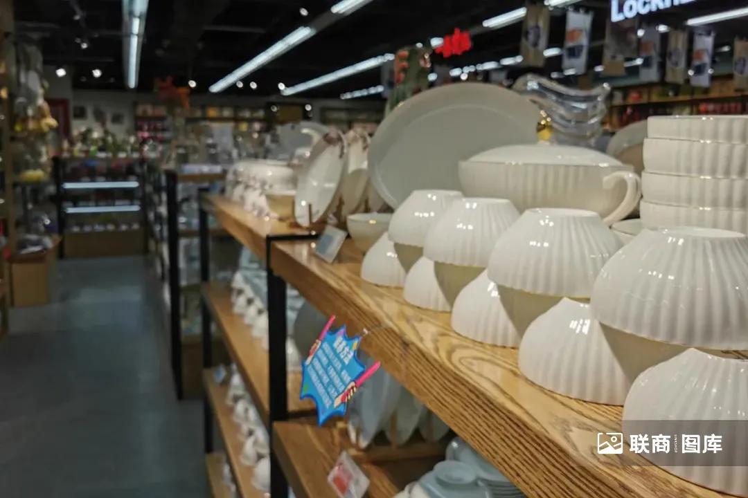 巨头抢滩同城零售，零售商怎么办？