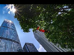 踩中两条红线 保利置业7亿“割肉”武汉商业资产