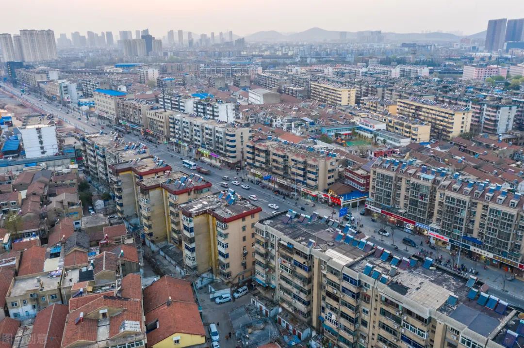 楼市将进入存量房时代！大量房企或将消失，土地市场格局迎来巨变