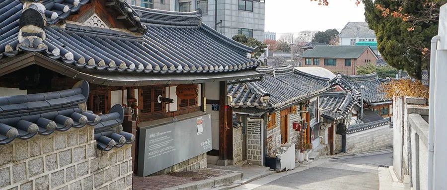 国外特色小镇建设的成功经验，对我国有什么借鉴意义？