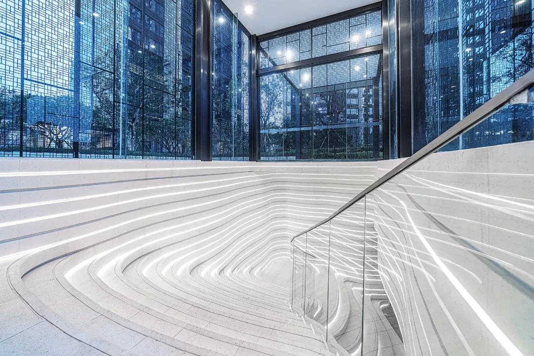 近两年流行的“下沉式”空间布局，一种新的设计方式