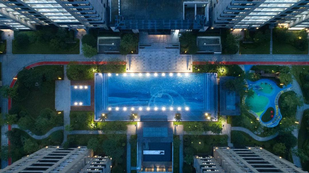 近两年流行的“下沉式”空间布局，一种新的设计方式