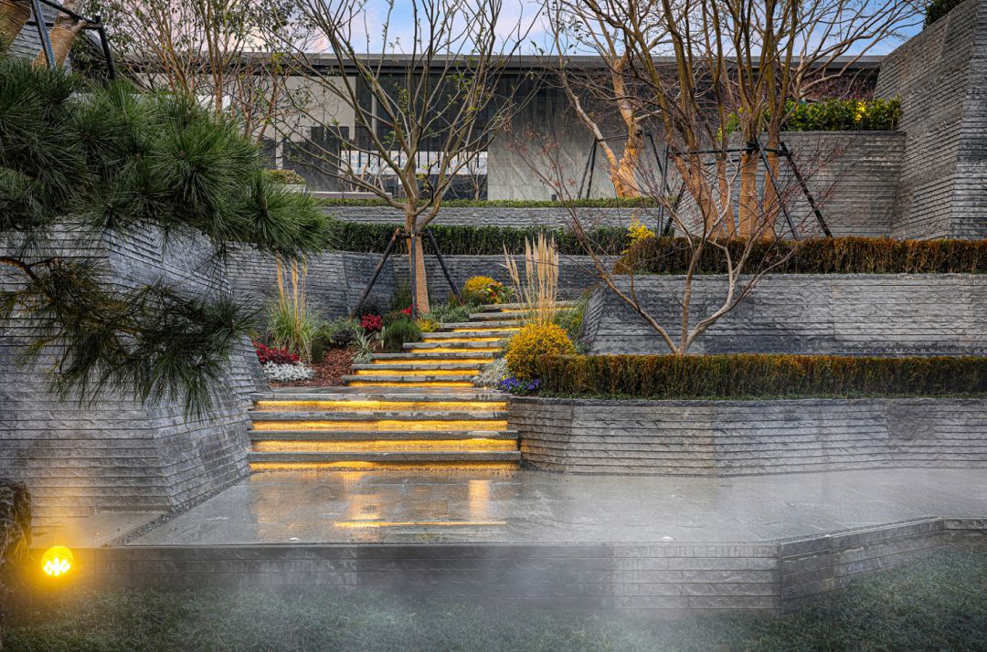 近两年流行的“下沉式”空间布局，一种新的设计方式