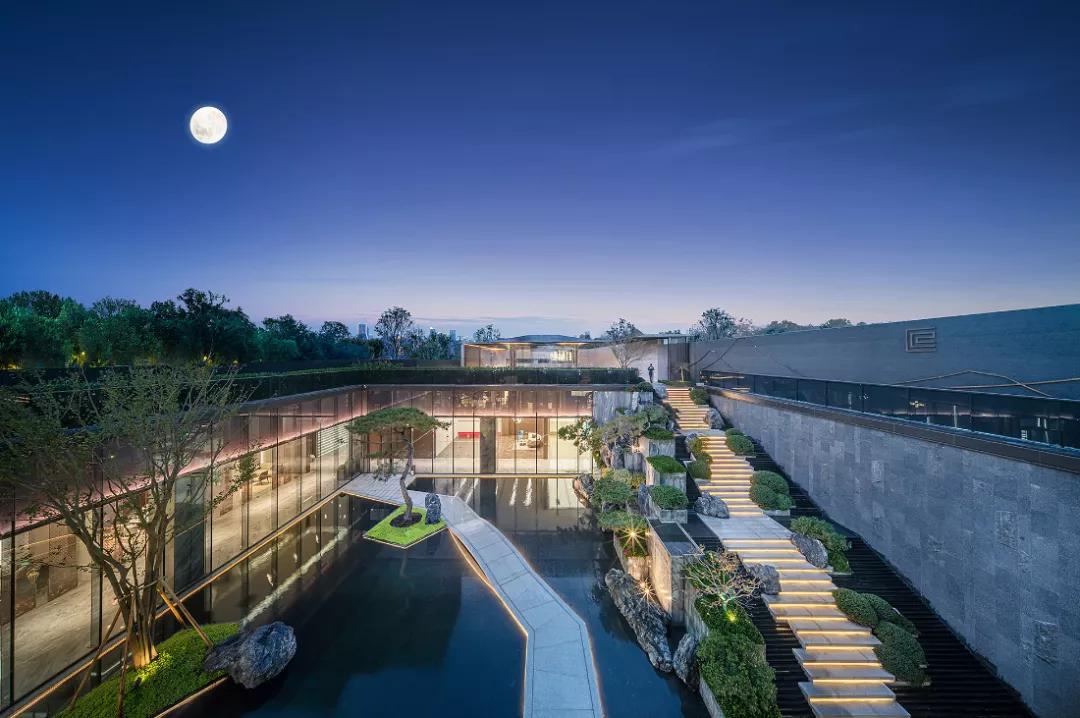 近两年流行的“下沉式”空间布局，一种新的设计方式