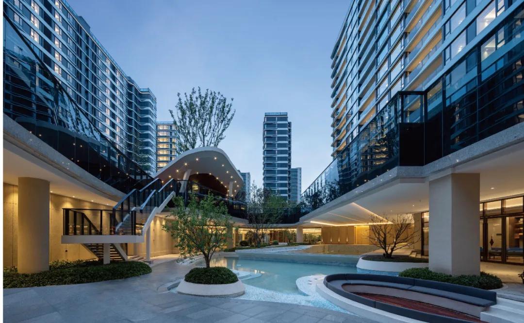 近两年流行的“下沉式”空间布局，一种新的设计方式