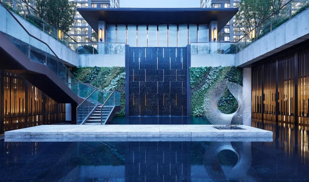 近两年流行的“下沉式”空间布局，一种新的设计方式