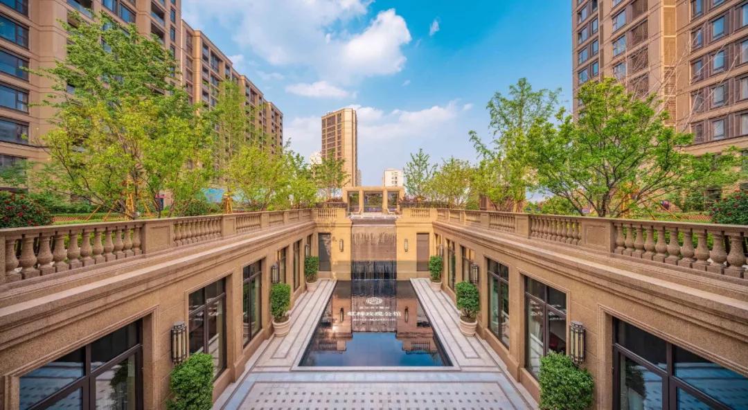 近两年流行的“下沉式”空间布局，一种新的设计方式