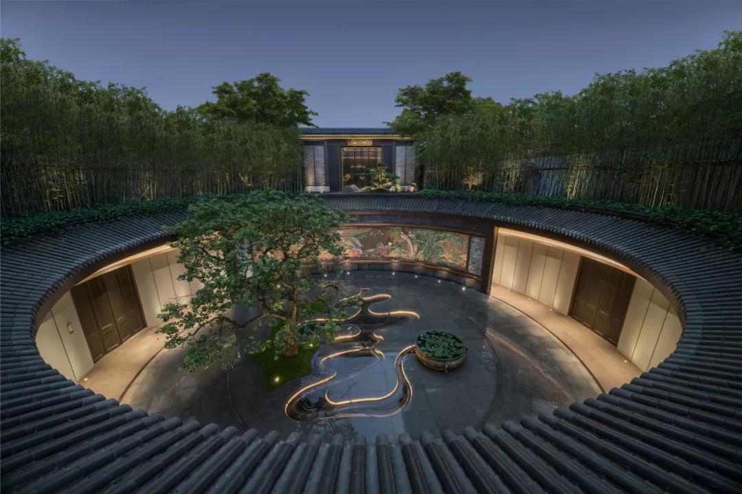 近两年流行的“下沉式”空间布局，一种新的设计方式