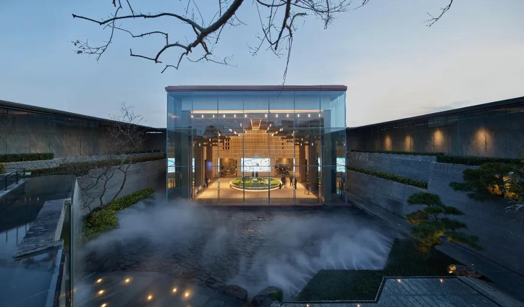 近两年流行的“下沉式”空间布局，一种新的设计方式