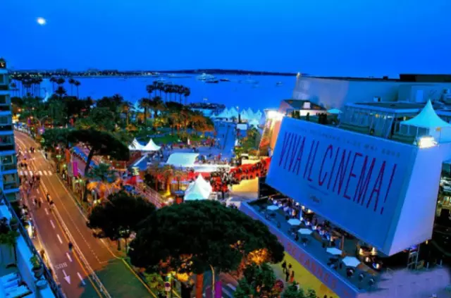 法国10个特色神秘小镇