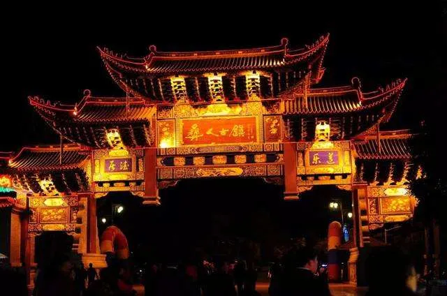 以乌镇、安仁古镇及彝人古镇为例，详解文旅古镇的开发模式