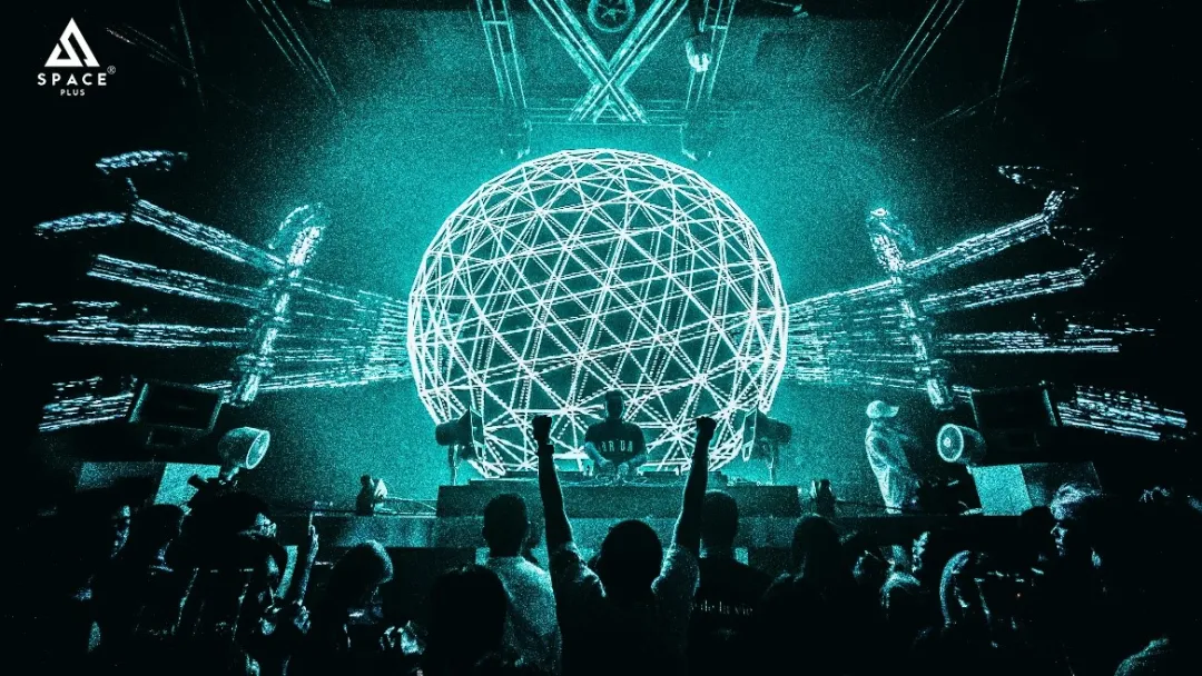 看上海博荟广场如何打造不一样的“夜上海”