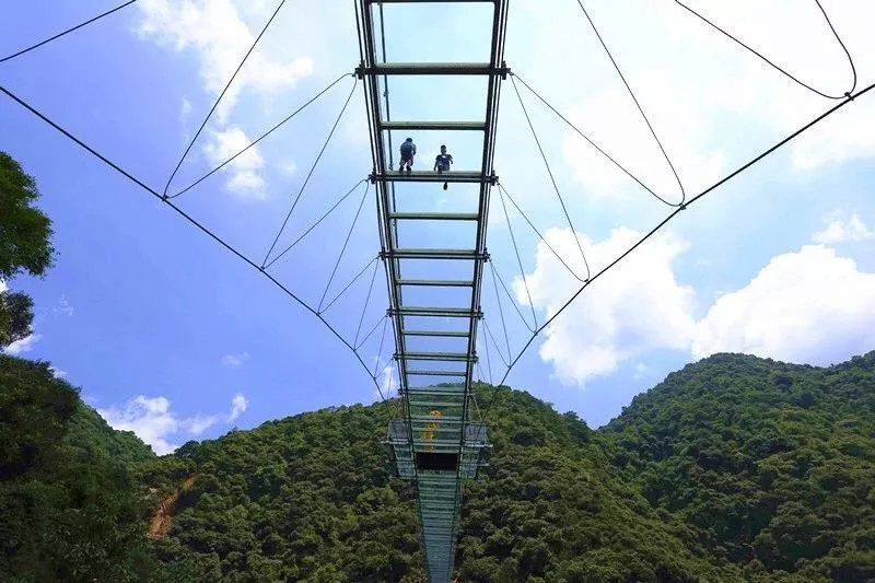 一个敢想一个敢建,盘点国内六大创意玻璃桥