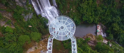 一个敢想一个敢建,盘点国内六大创意玻璃桥